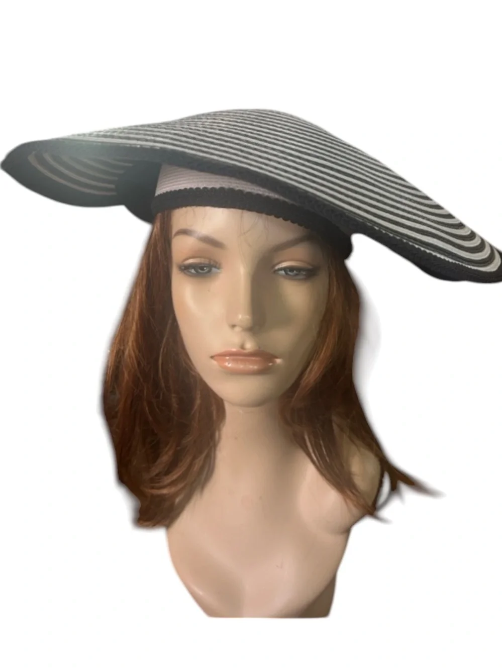 Vintage Black and White Saucer Derby Hat - Picture 2 of 13